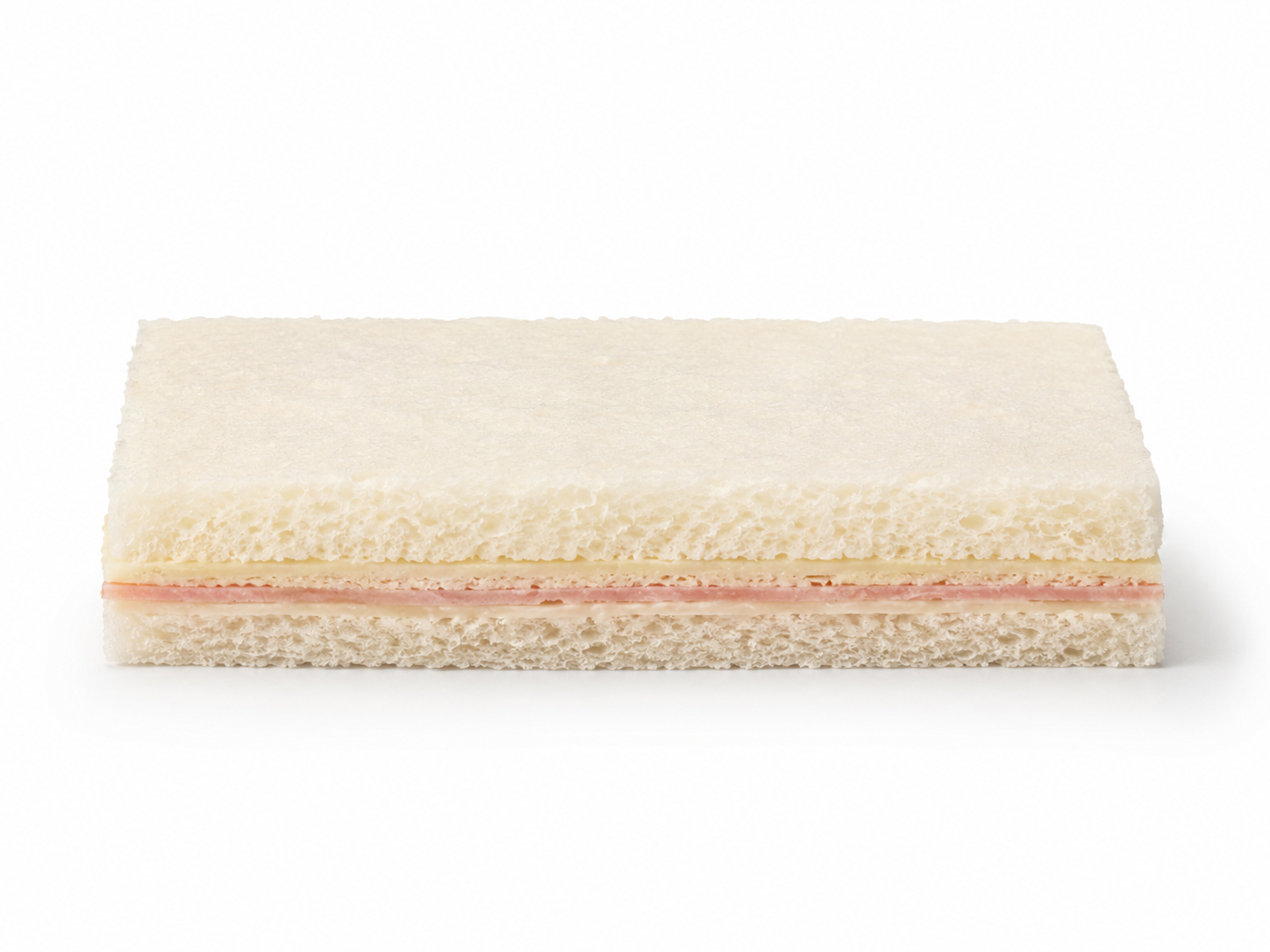 Sándwich de miga de jamón y roquefort